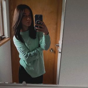 Meet your Posher, Avery